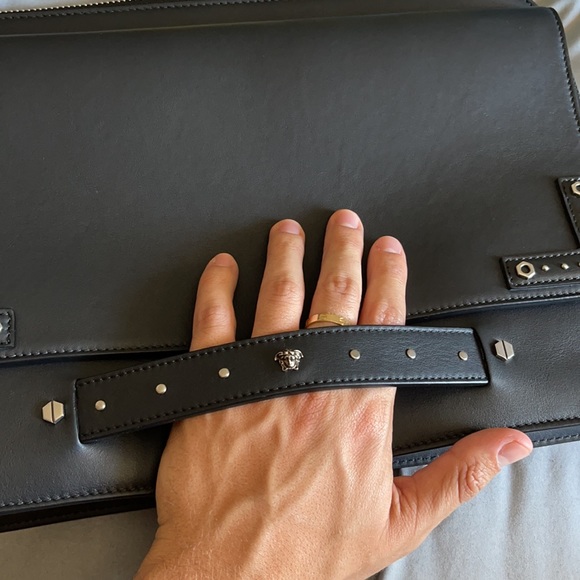 Versace clutch - unisex - authentic - leather - Picture 7 of 7